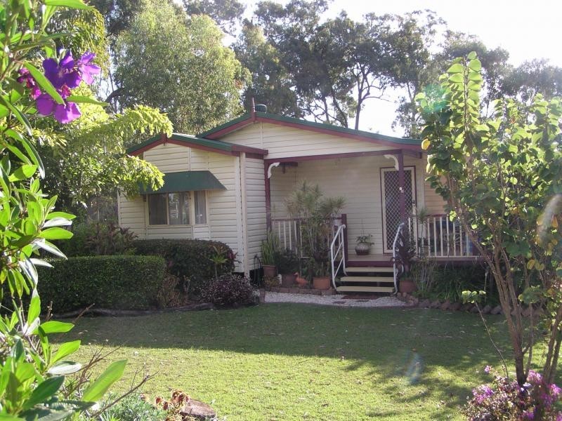 19 Alkira Street, Macleay Island QLD 4184