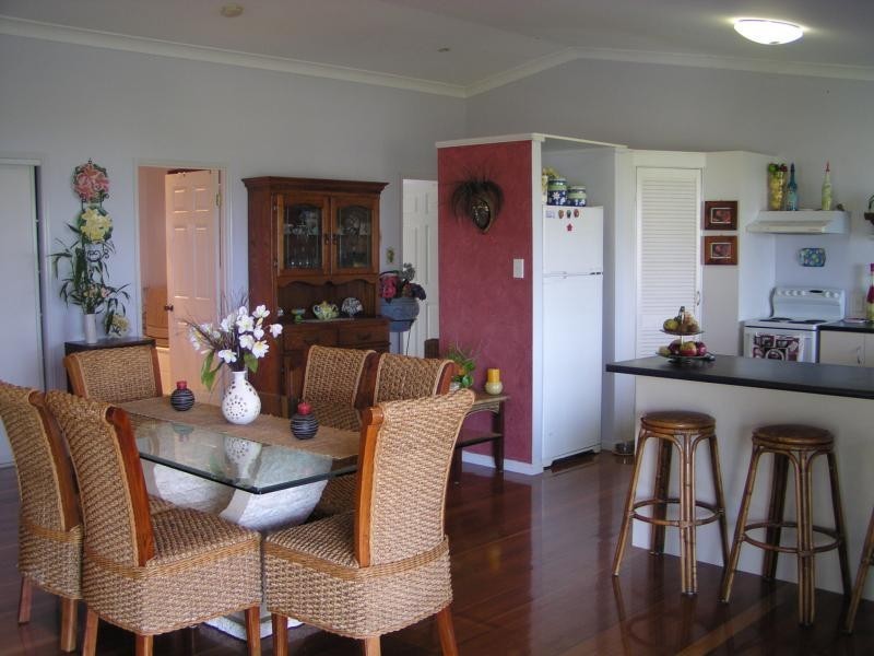 27 Kooberry Street, Macleay Island QLD 4184