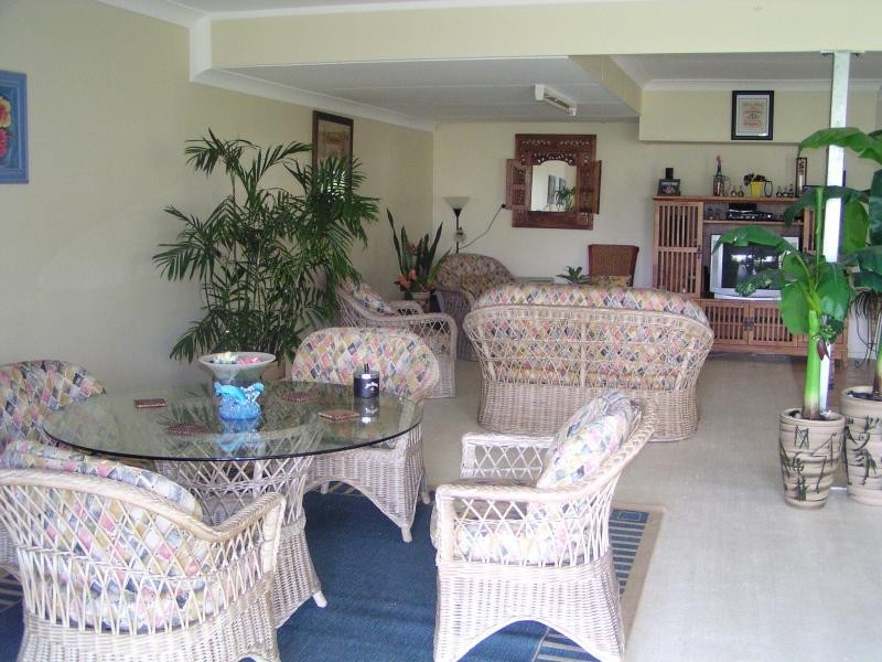 27 Kooberry Street, Macleay Island QLD 4184