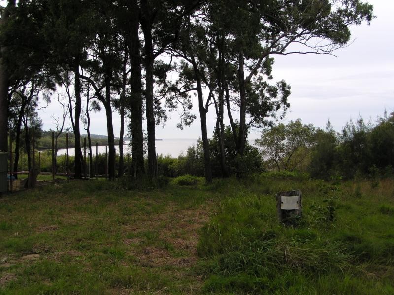 41 Blue Bay, Macleay Island QLD 4184