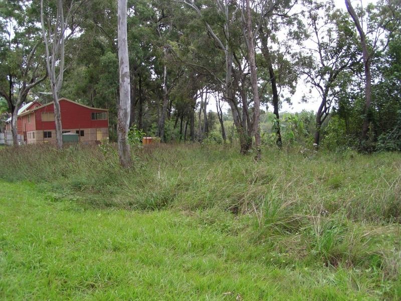 41 Blue Bay, Macleay Island QLD 4184