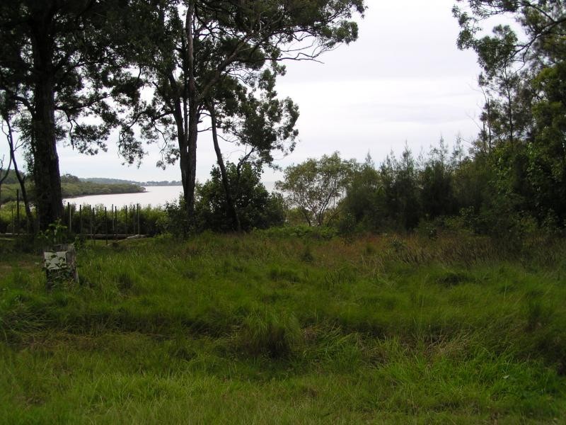41 Blue Bay, Macleay Island QLD 4184