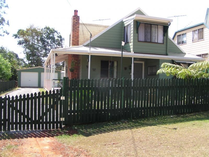 13 Michael Avenue, Lamb Island QLD 4184