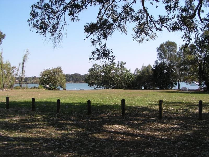 13 Michael Avenue, Lamb Island QLD 4184