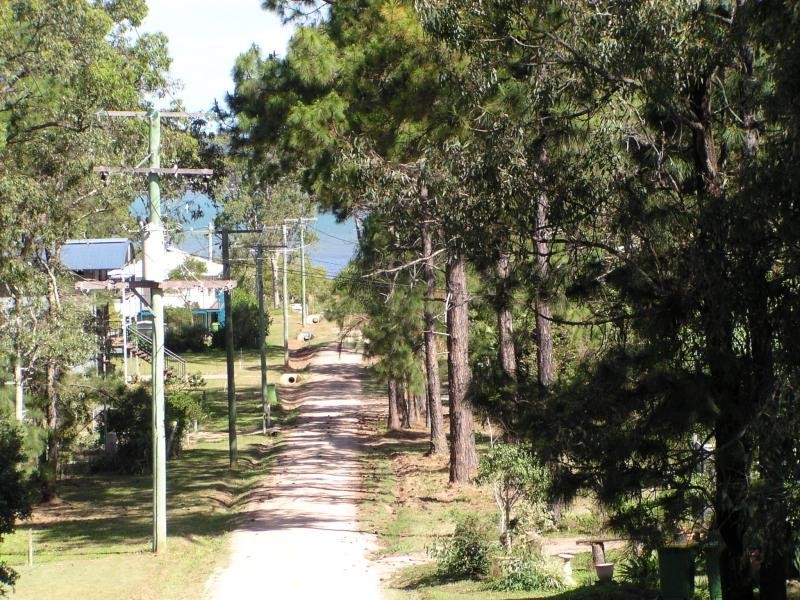 9 Paula Parade, Lamb Island QLD 4184