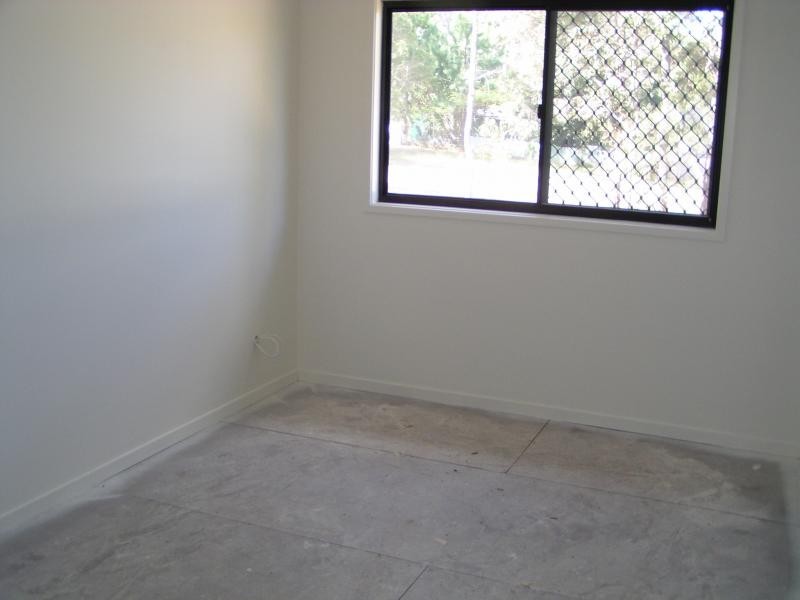 9 Paula Parade, Lamb Island QLD 4184