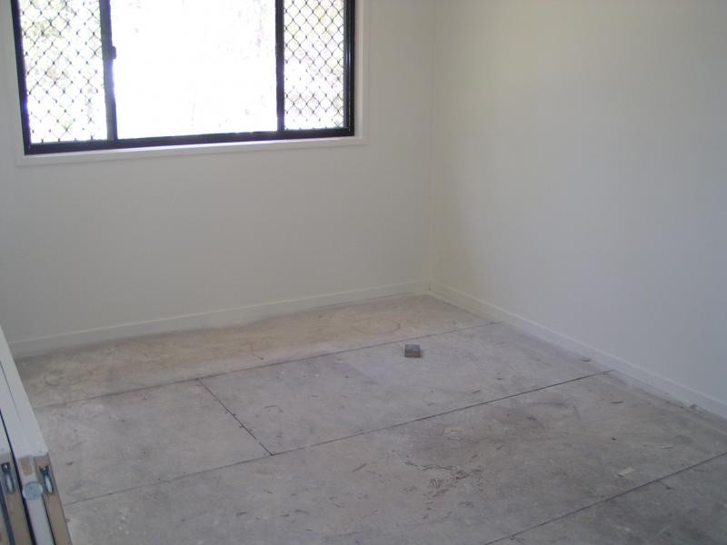 9 Paula Parade, Lamb Island QLD 4184