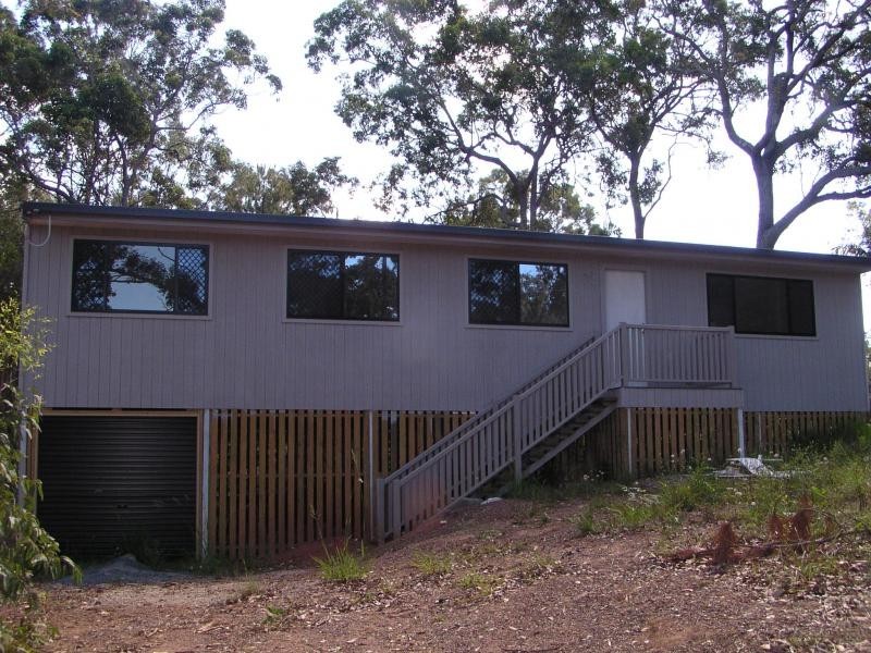 9 Paula Parade, Lamb Island QLD 4184