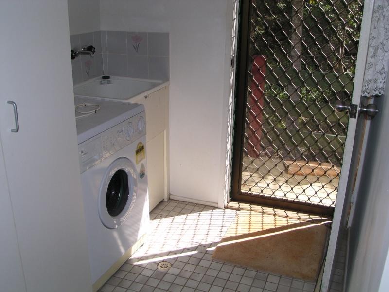 11 Paula Parade, Lamb Island QLD 4184