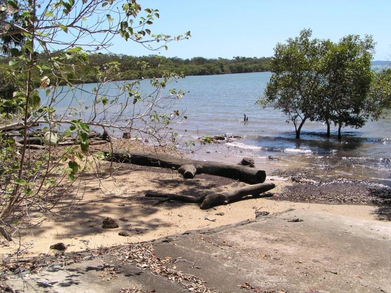 2 Zelma Court, Macleay Island QLD 4184