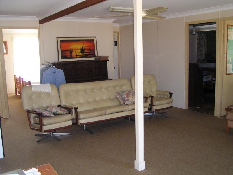 2 Zelma Court, Macleay Island QLD 4184