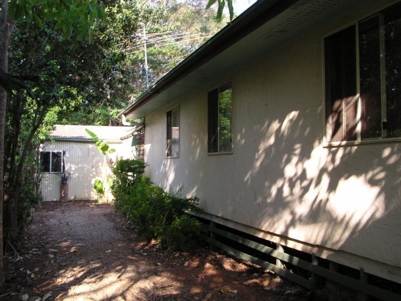 12 Leonie Crescent, Lamb Island QLD 4184