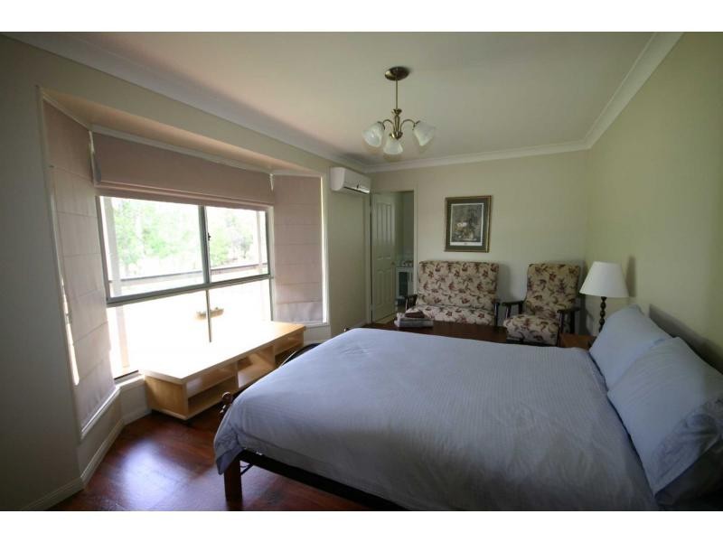 8 Gordon Road, Macleay Island QLD 4184