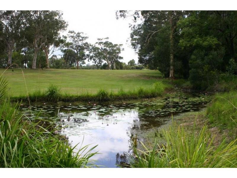 8 Gordon Road, Macleay Island QLD 4184