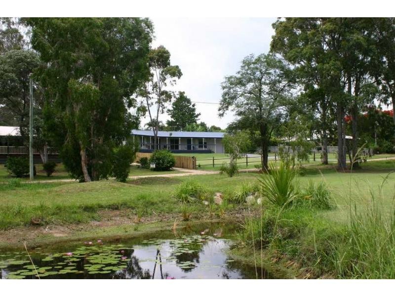 8 Gordon Road, Macleay Island QLD 4184
