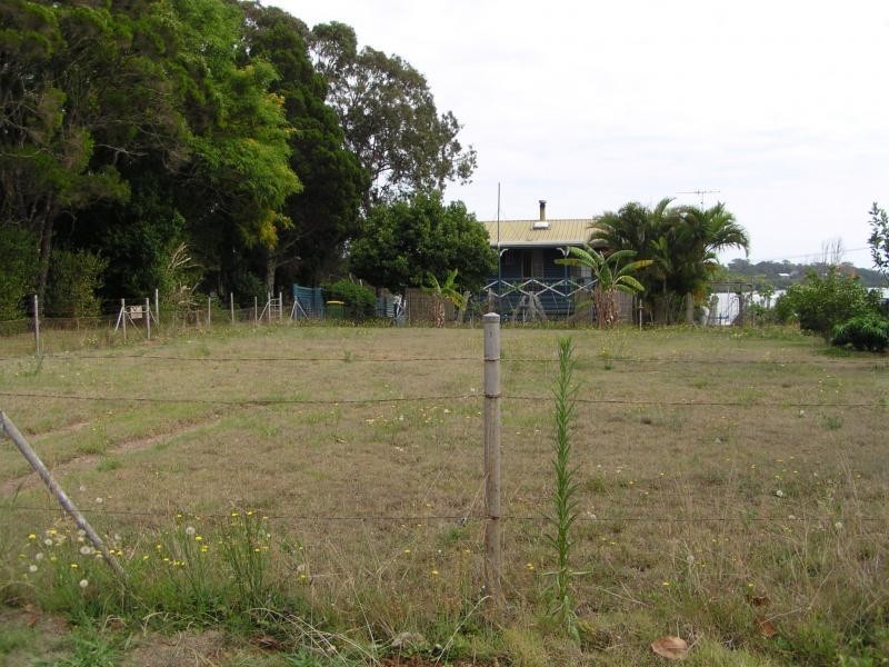 45 Noyes Parade, Karragarra Island QLD 4184