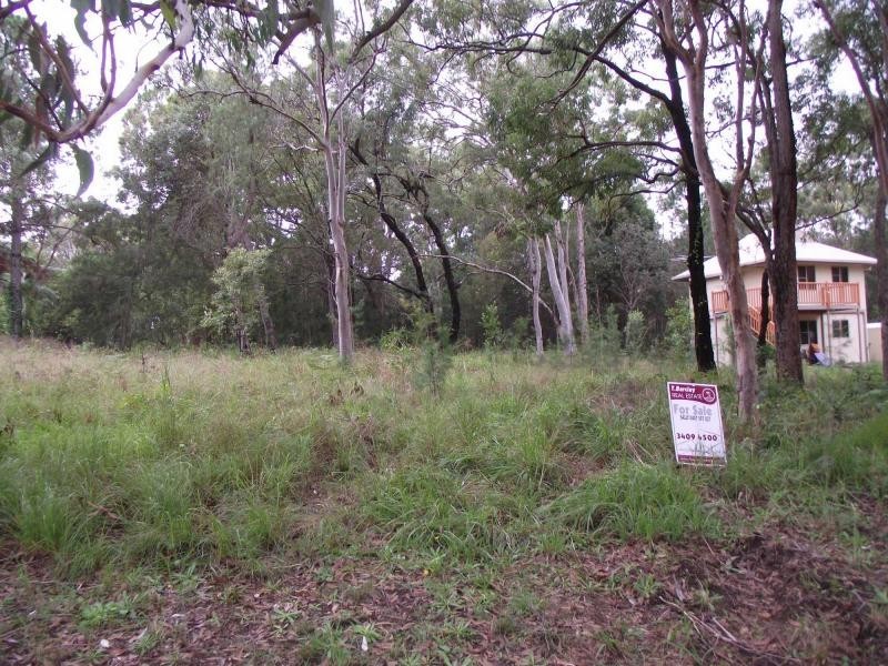 30 Alexander Street, Macleay Island QLD 4184