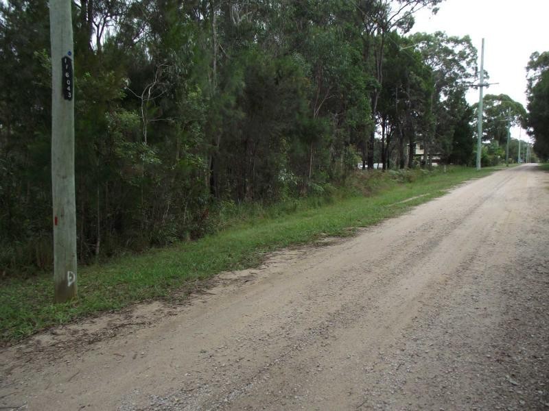 30 Alexander Street, Macleay Island QLD 4184