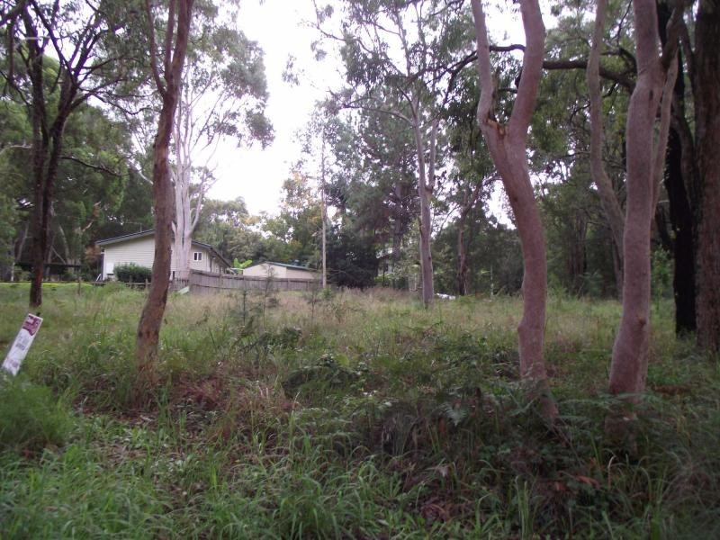 30 Alexander Street, Macleay Island QLD 4184