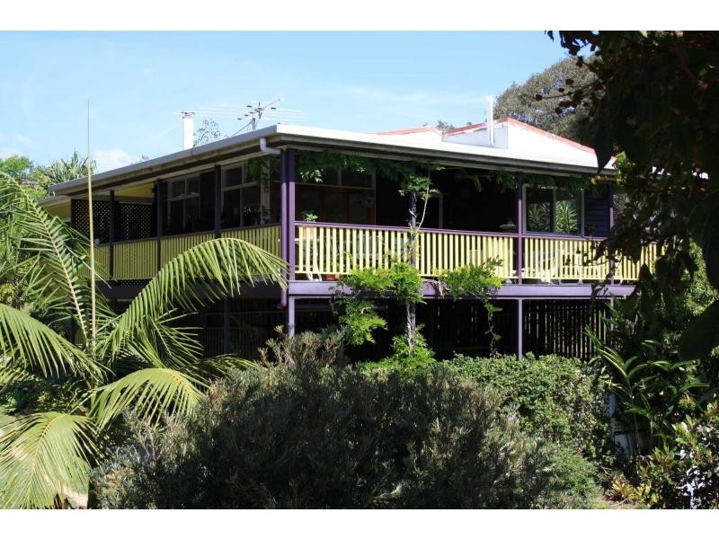 64 Charles Terrace, Macleay Island QLD 4184