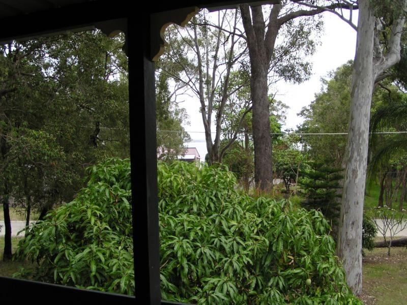 48 Coondooroopa Drive, Macleay Island QLD 4184