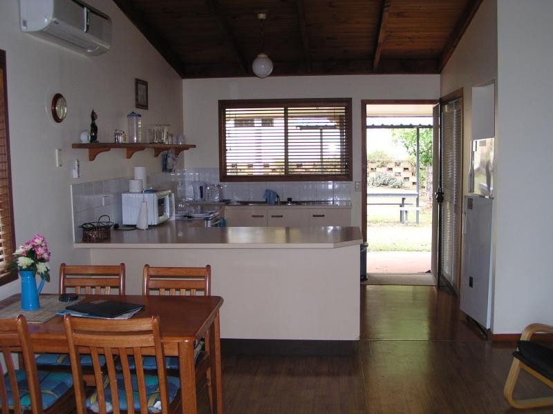 48 Coondooroopa Drive, Macleay Island QLD 4184