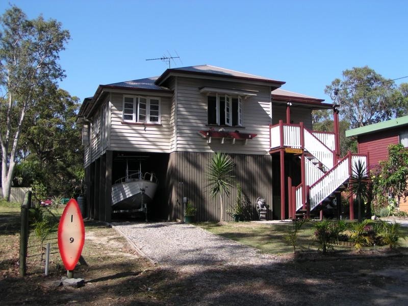 9 Kalara Street, Macleay Island QLD 4184