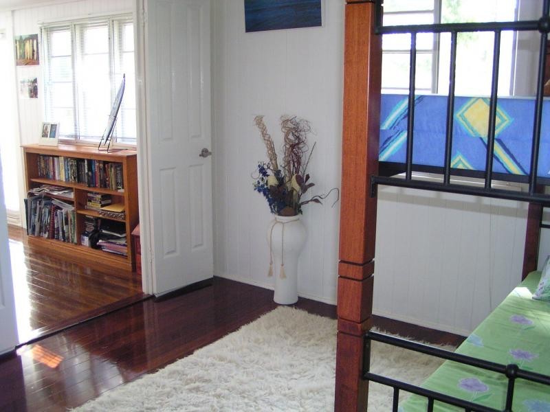 9 Kalara Street, Macleay Island QLD 4184