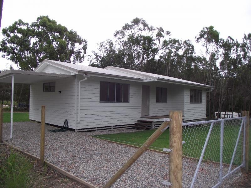 22 Cathy Street, Macleay Island QLD 4184