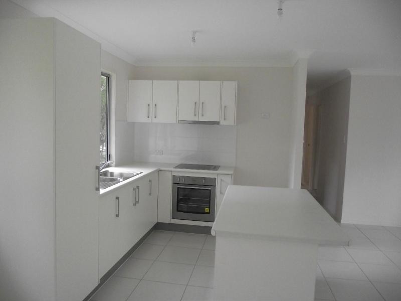 22 Cathy Street, Macleay Island QLD 4184