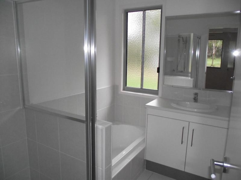 22 Cathy Street, Macleay Island QLD 4184