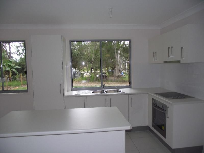 22 Cathy Street, Macleay Island QLD 4184