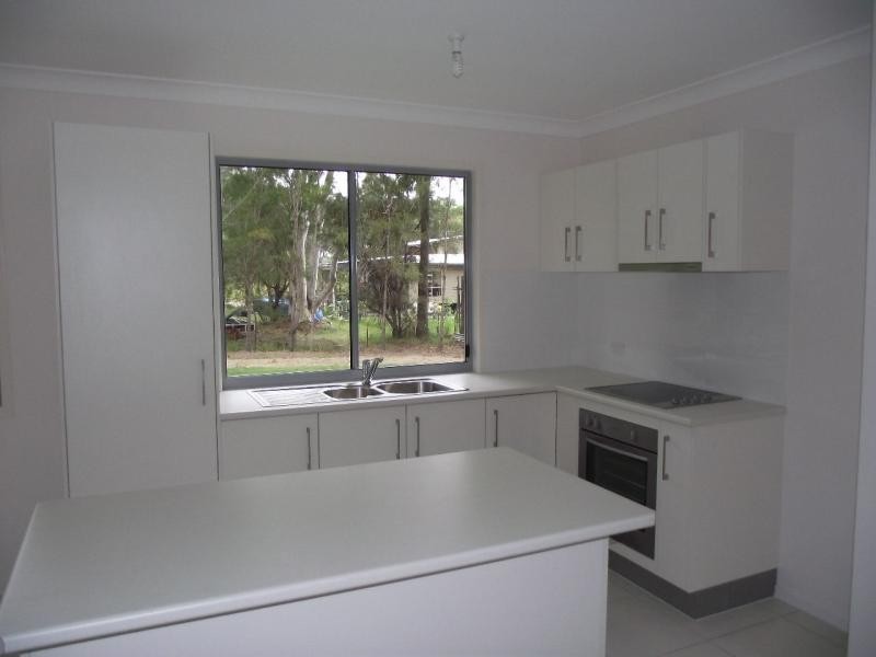 22 Cathy Street, Macleay Island QLD 4184