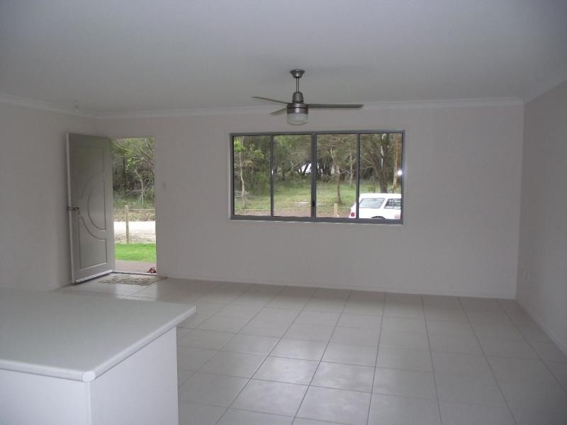 22 Cathy Street, Macleay Island QLD 4184