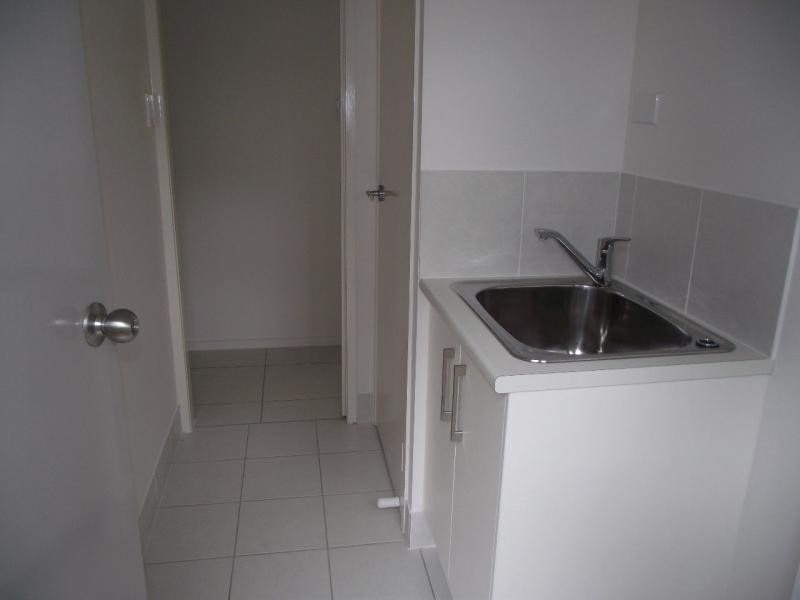 22 Cathy Street, Macleay Island QLD 4184