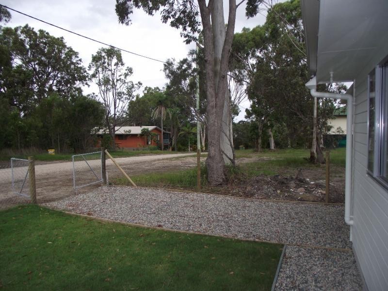 22 Cathy Street, Macleay Island QLD 4184