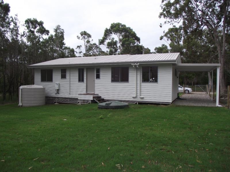 22 Cathy Street, Macleay Island QLD 4184