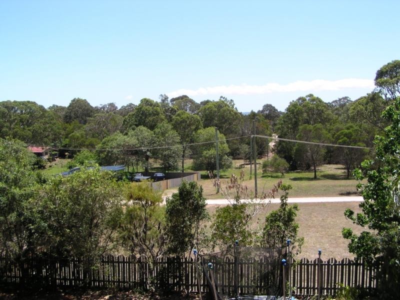 106 High Central Road, Macleay Island QLD 4184