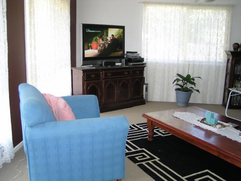 8 Florence Street, Macleay Island QLD 4184