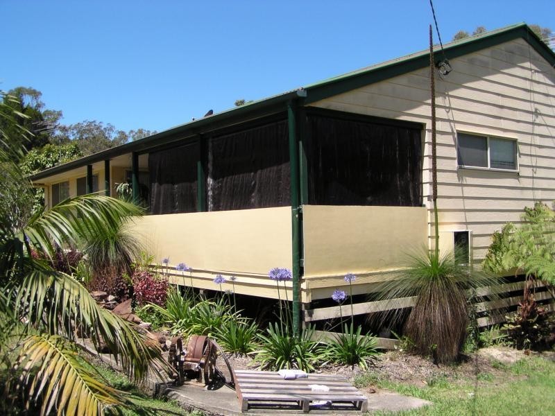 8 Florence Street, Macleay Island QLD 4184