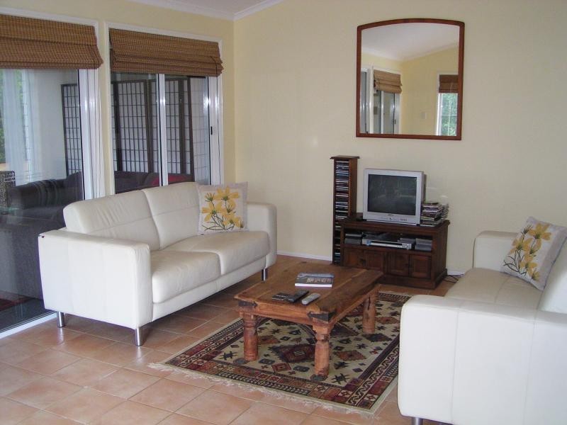 7 Bertram Road, Karragarra Island QLD 4184