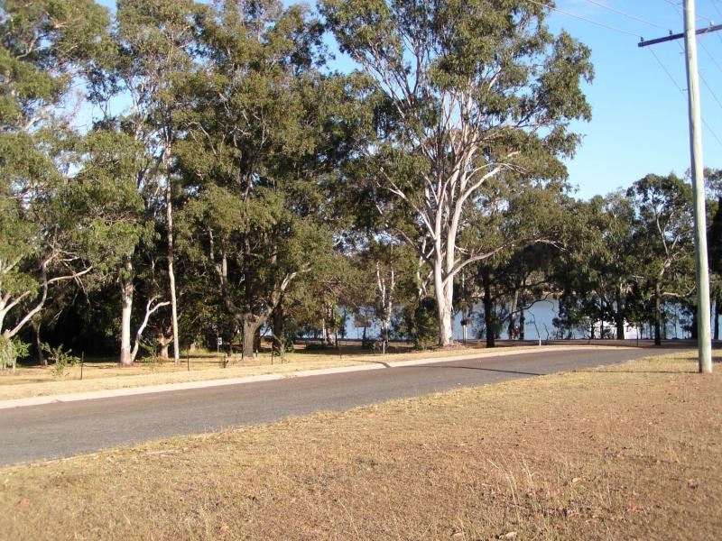 7 Bertram Road, Karragarra Island QLD 4184