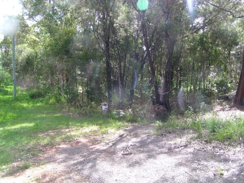 21 Eastern Road, Macleay Island QLD 4184