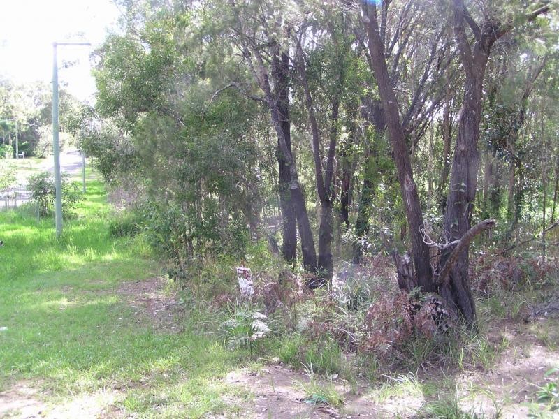 21 Eastern Road, Macleay Island QLD 4184