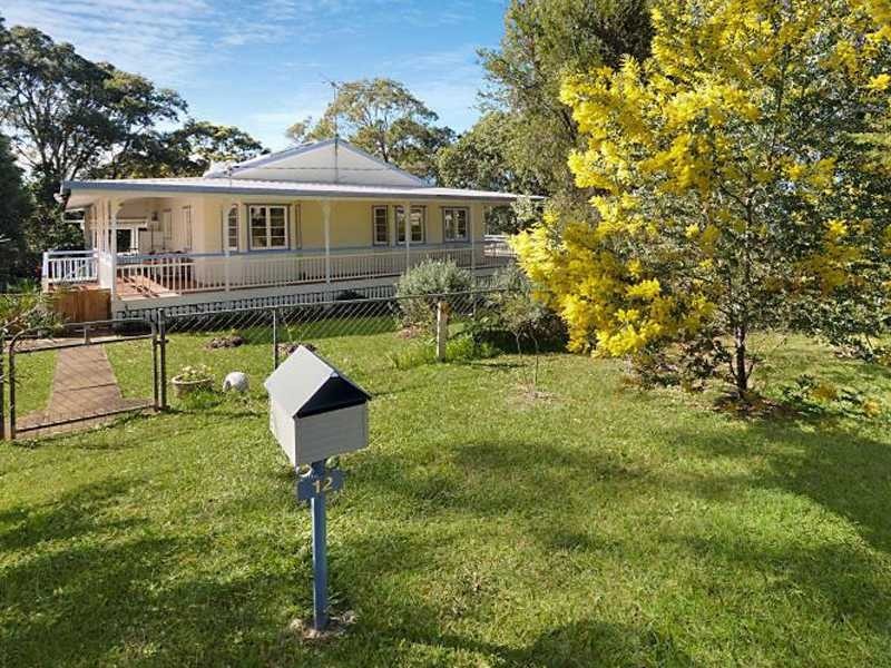 12 Pine Avenue, Lamb Island QLD 4184