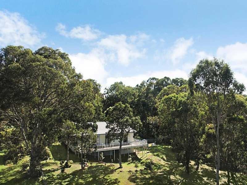 12 Pine Avenue, Lamb Island QLD 4184