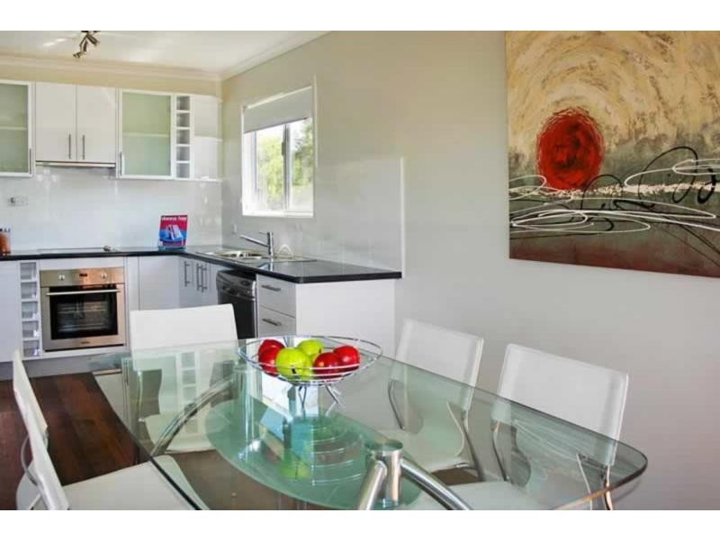 75 Scotts Road, Macleay Island QLD 4184