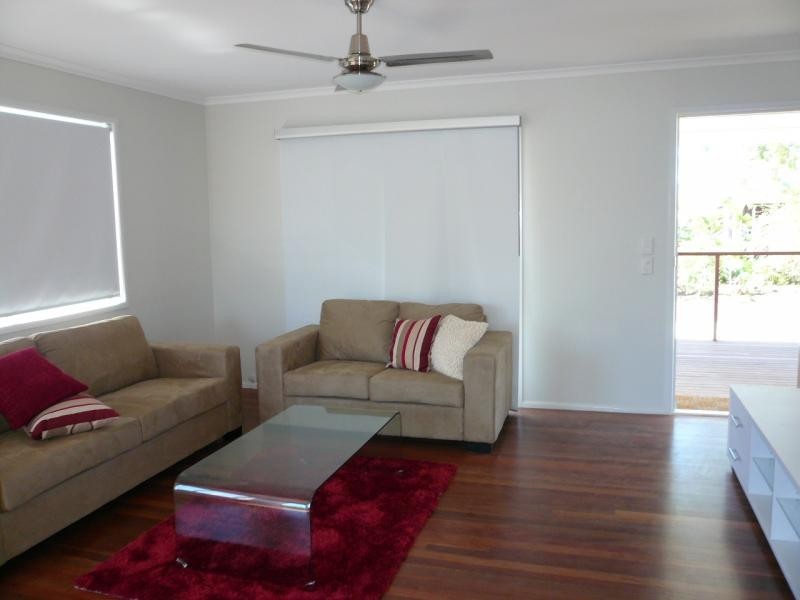 75 Scotts Road, Macleay Island QLD 4184