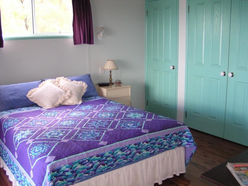 27 Cliff Terrace, Macleay Island QLD 4184