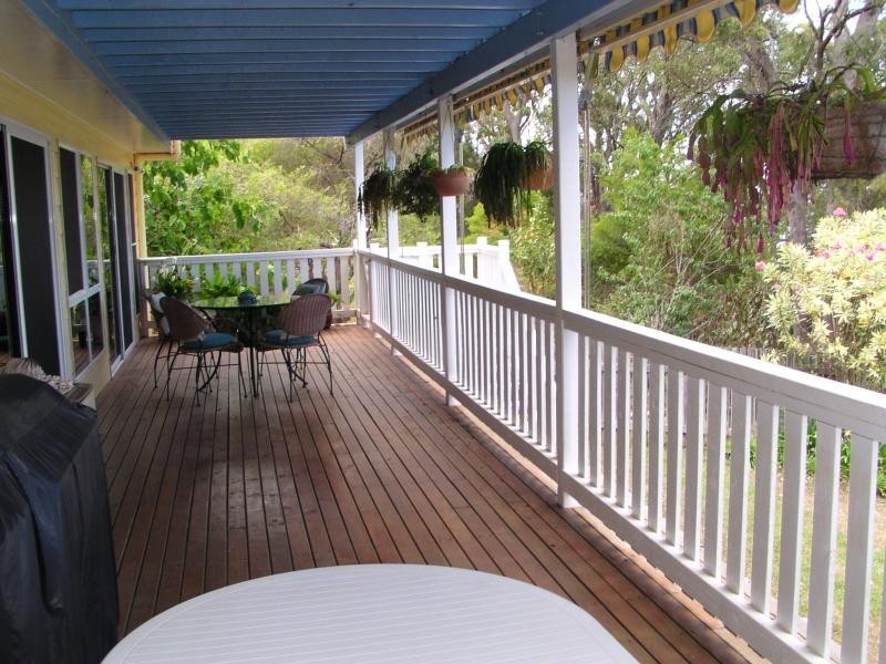 27 Cliff Terrace, Macleay Island QLD 4184